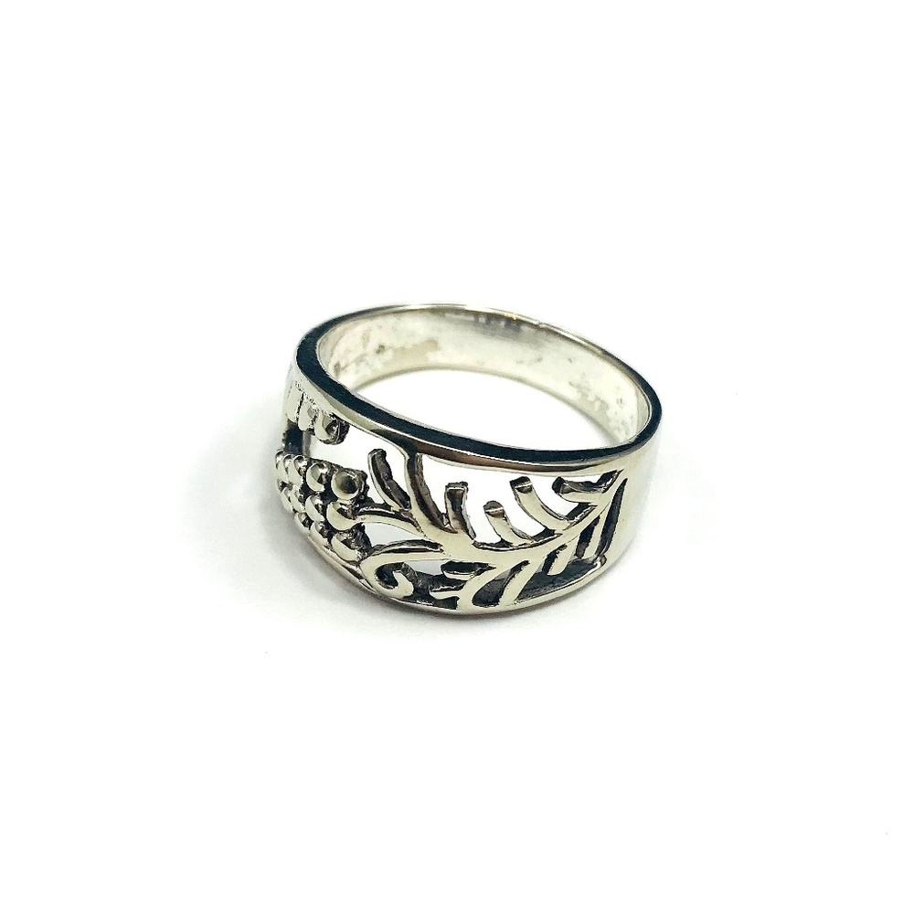 Silver Cutout Band Ring Boho Size 8